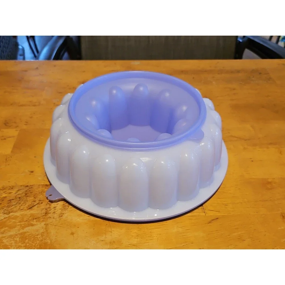 Vintage Tupperware Lavender & Purple #1202 Jel-Ring Jello Mold 3 Piece Set EUC